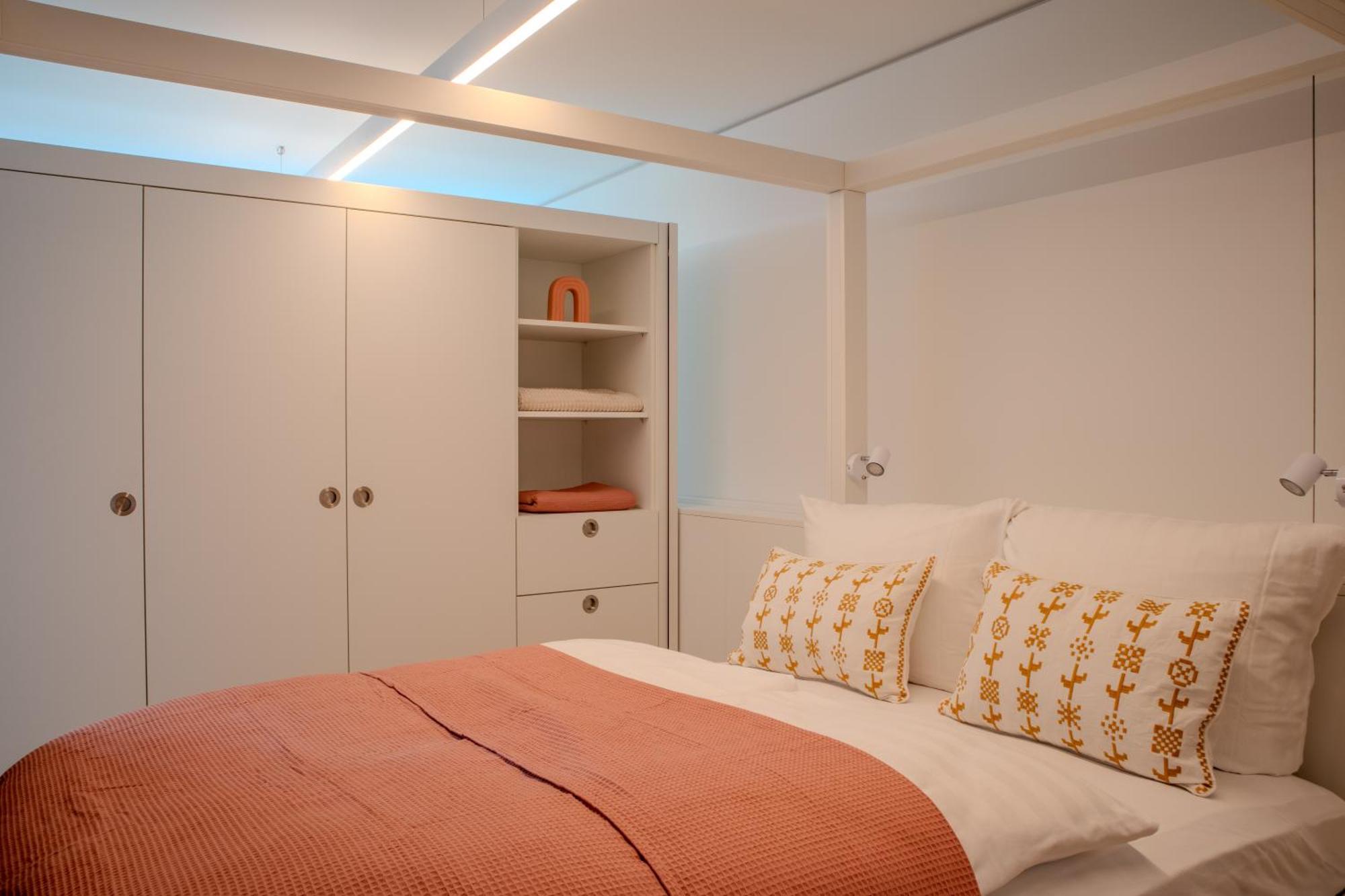Loewe Apartments Am Rheinfall Neuhausen Am Rheinfall Εξωτερικό φωτογραφία